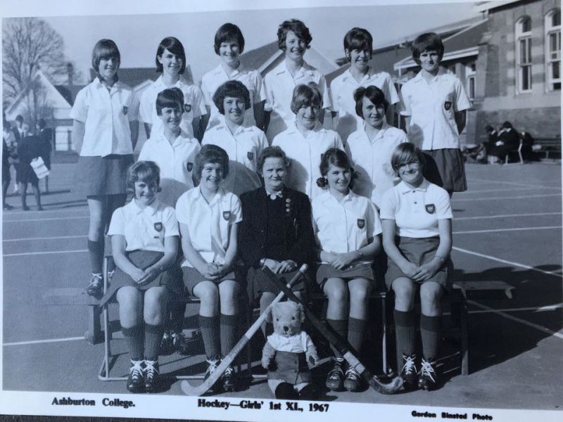 1967 girlshockey