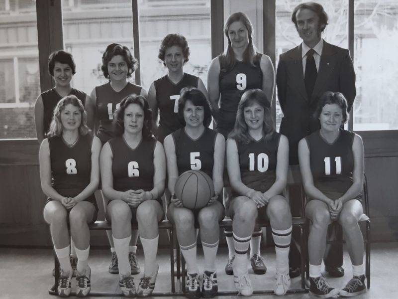 1977 basketballag